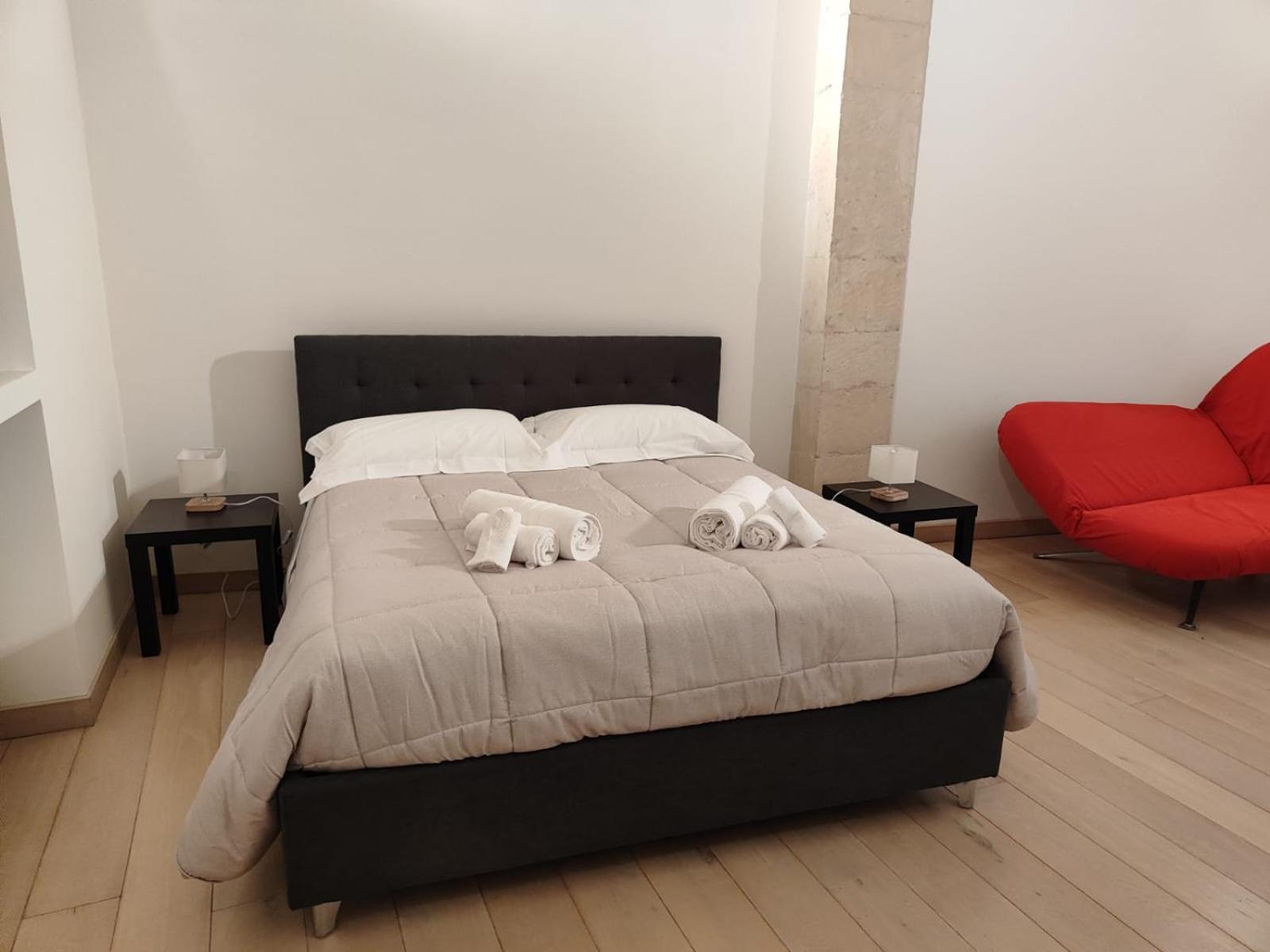 Suite Home D'Aragona Лечче Екстер'єр фото