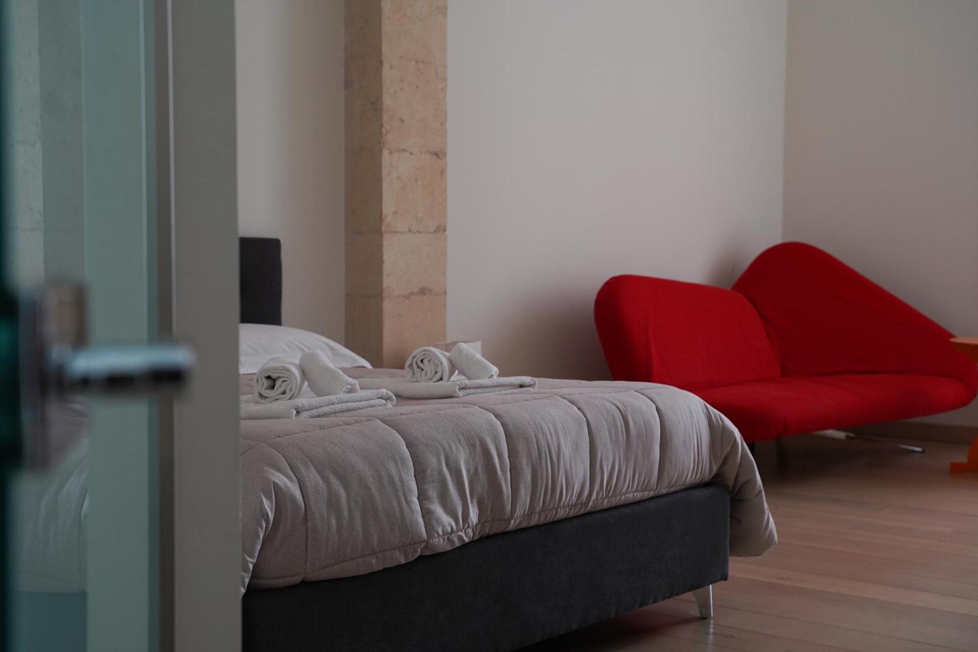 Suite Home D'Aragona Лечче Екстер'єр фото