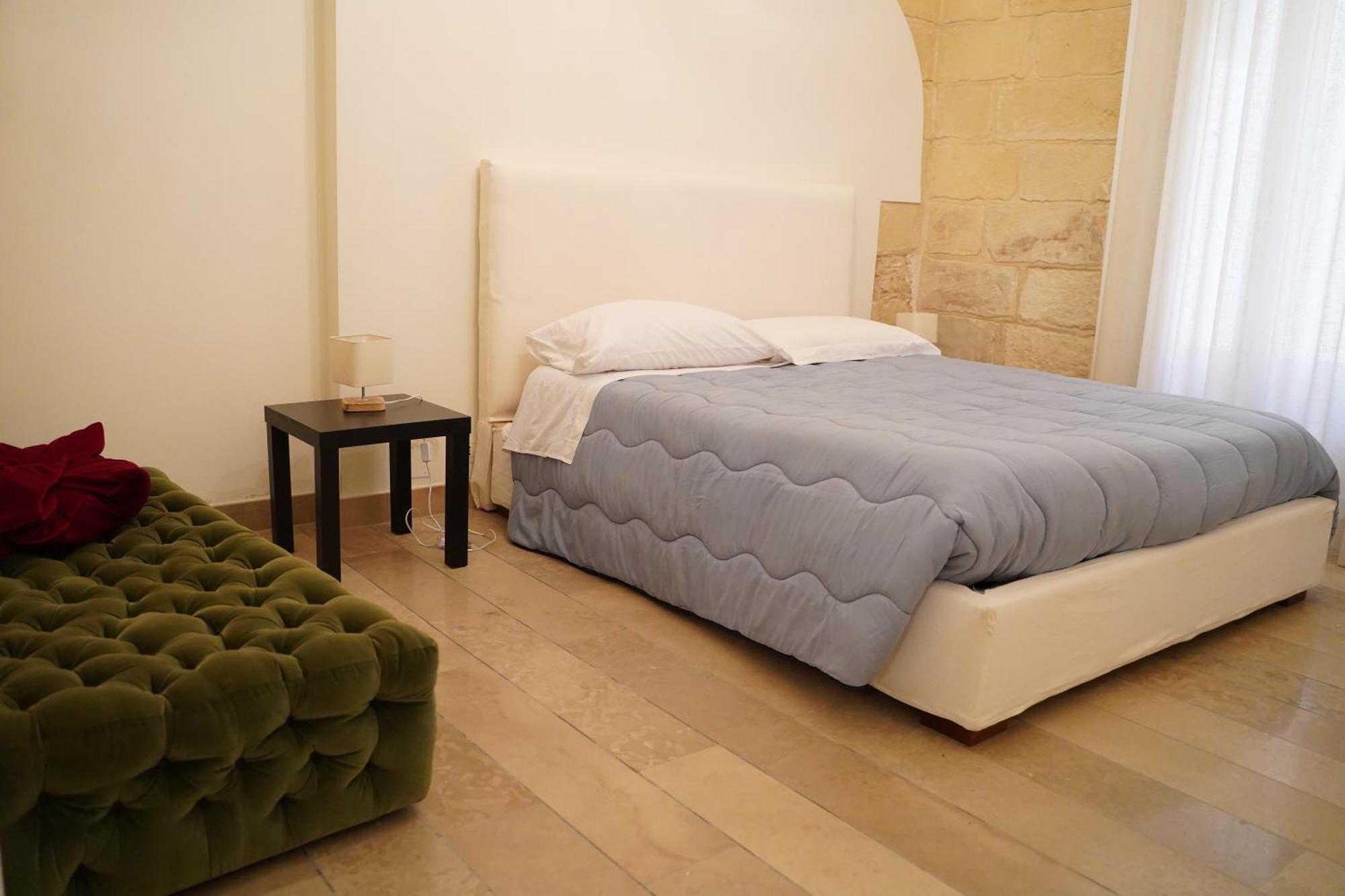 Suite Home D'Aragona Лечче Екстер'єр фото